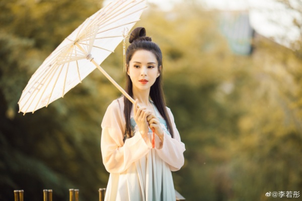 lee_08.jpg lee_08.jpg