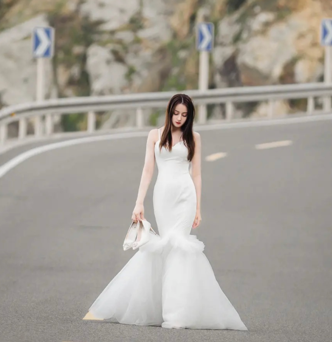 dilraba-white-gown-(1).png