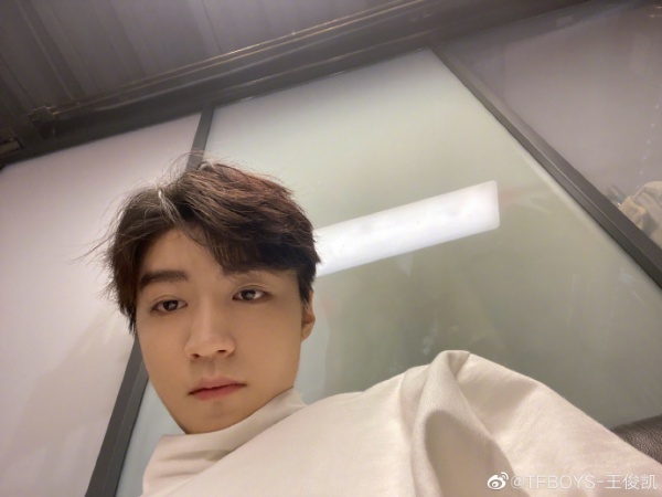 wang_01.jpg wang_01.jpg