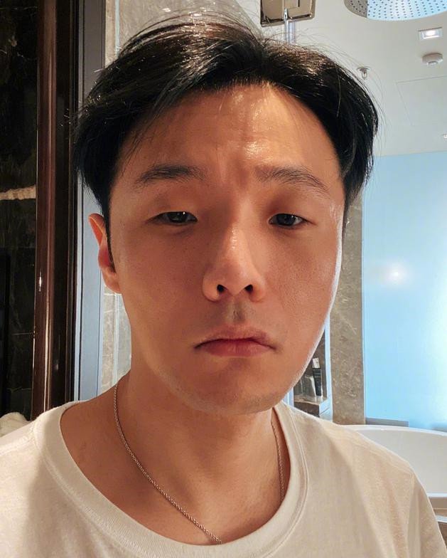 70bd91c9j00q9n7wz002uc000hh00lsc.jpg 70bd91c9j00q9n7wz002uc000hh00lsc.jpg