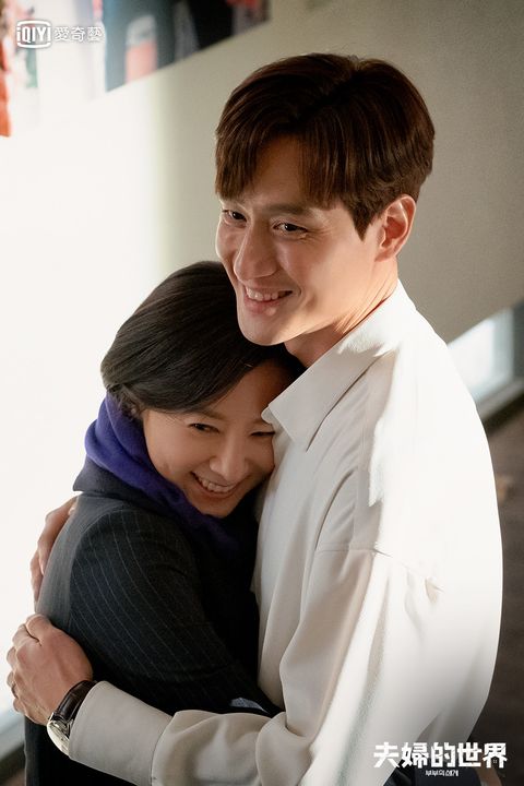 夫婦的世界-金喜愛-朴海俊飾演恩愛夫婦-1586410627.jpg 夫婦的世界-金喜愛-朴海俊飾演恩愛夫婦-1586410627.jpg