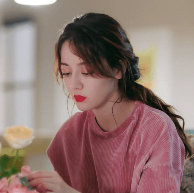 dilraba-hair-tie.png dilraba-hair-tie.png