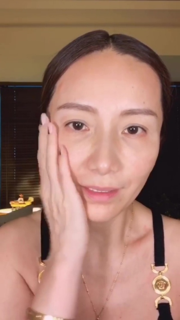 makeup_05.jpg makeup_05.jpg