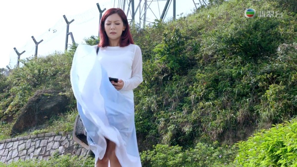 dress_01.jpg dress_01.jpg