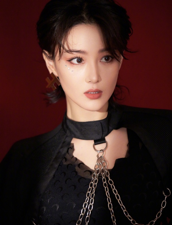 zhangxinyu2.jpg zhangxinyu2.jpg