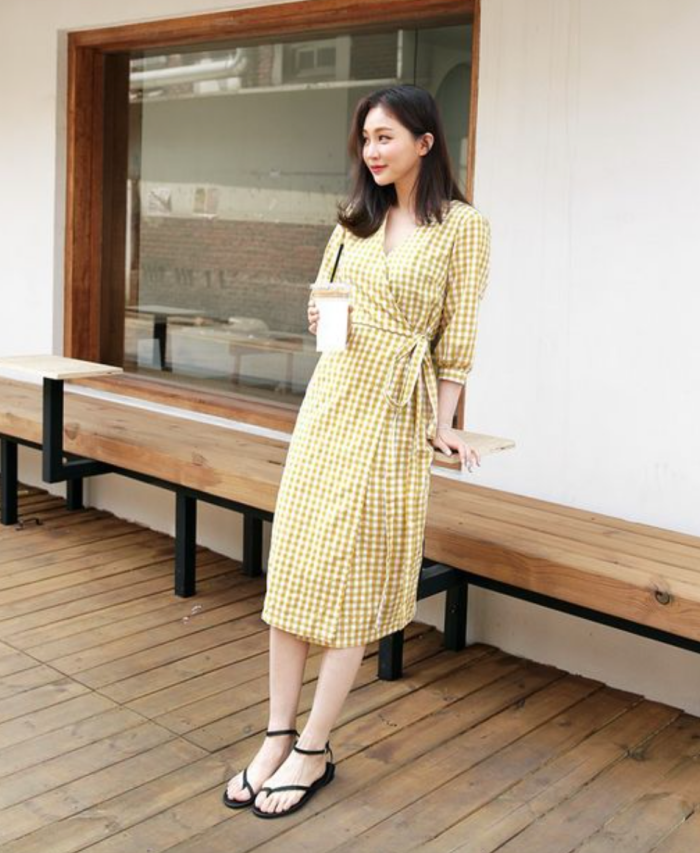 yellow-long-dress.png yellow-long-dress.png