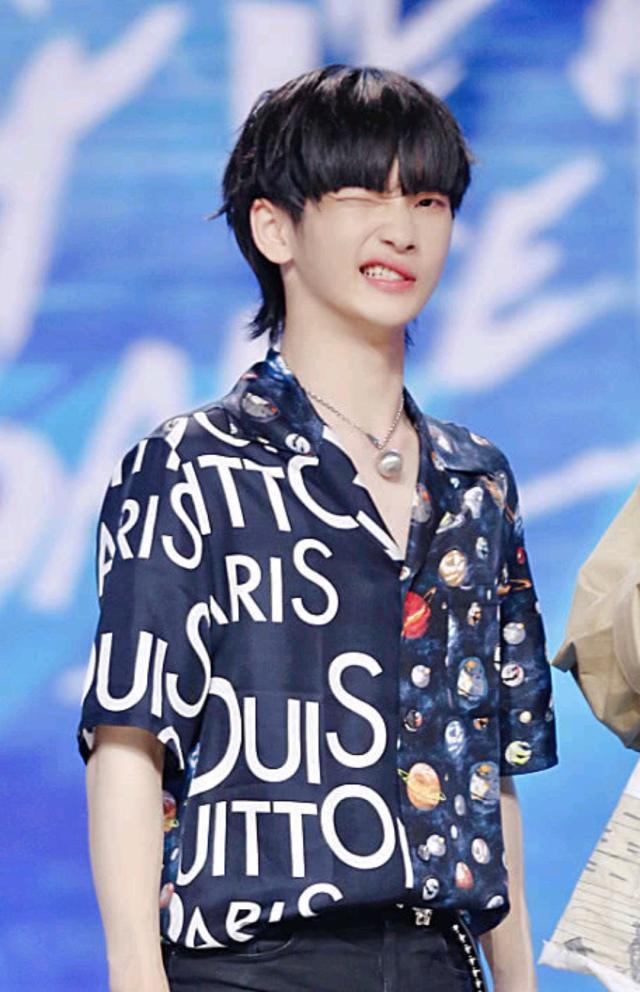 zhouzhennan6.jpeg zhouzhennan6.jpeg
