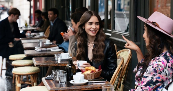 emilyinparis7.jpg emilyinparis7.jpg