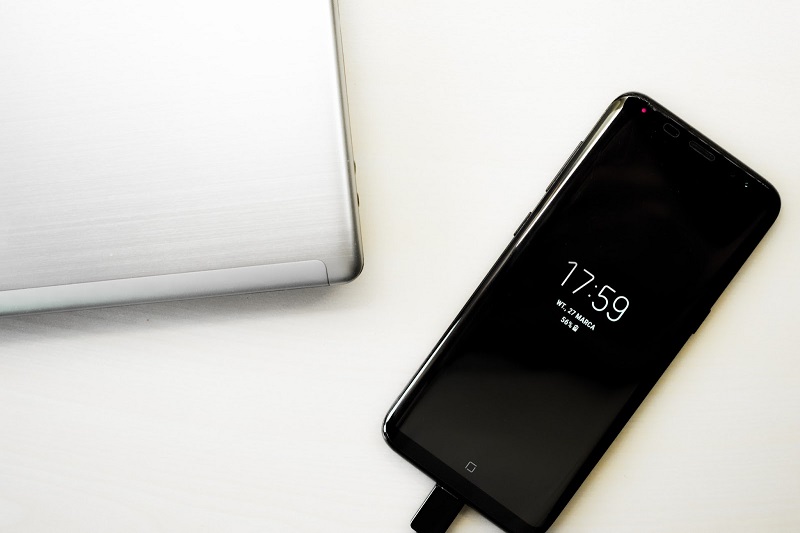 phone-charging.jpg phone-charging.jpg