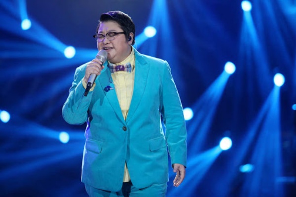 singer_05.jpg singer_05.jpg