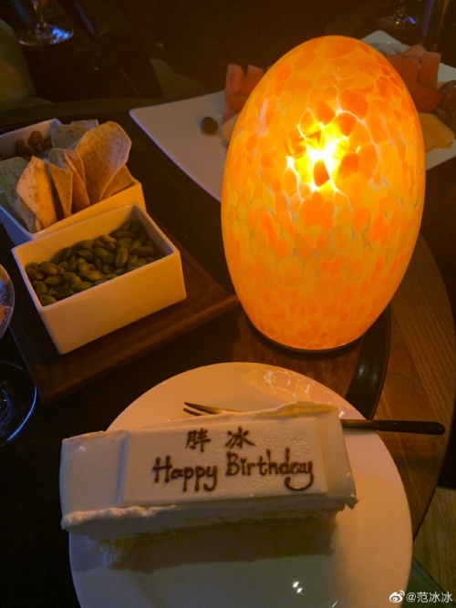 fbb_03.jpg fbb_03.jpg