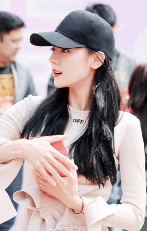 reba_03.jpg reba_03.jpg