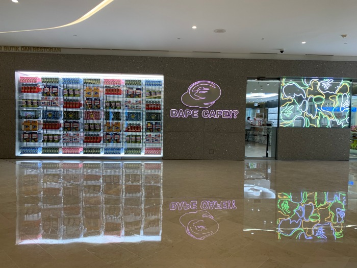 bape-store-klcc-farcade.jpg bape-store-klcc-farcade.jpg