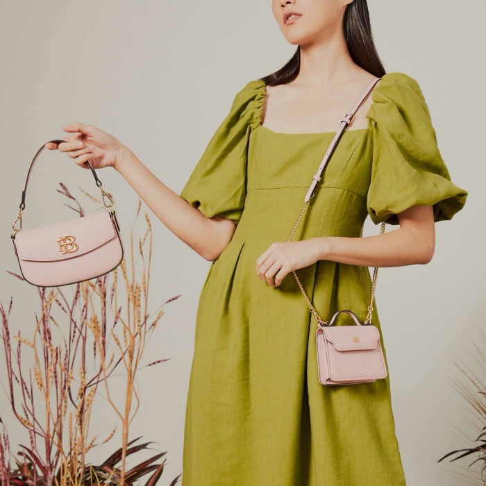 miley-bonia.jpg miley-bonia.jpg