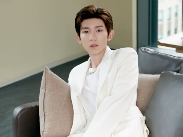 wang_0.jpg wang_0.jpg