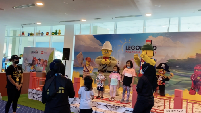 legoland-resort-18.png legoland-resort-18.png