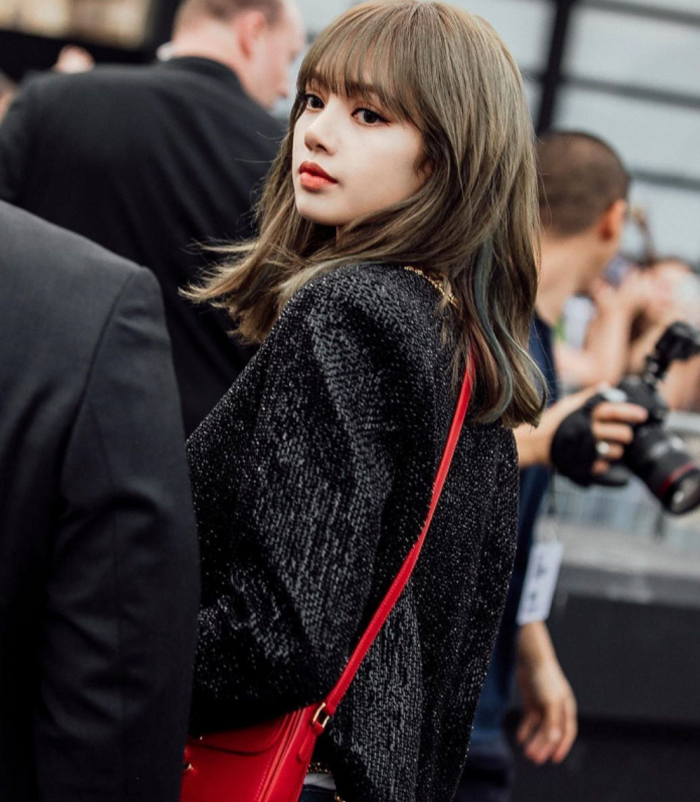 lisa-celine.png lisa-celine.png