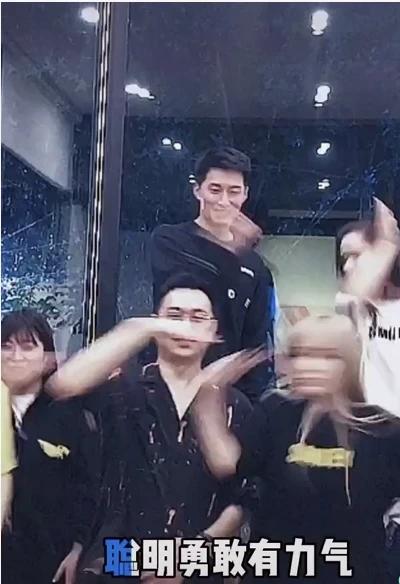 FCA81EE86936FC5676EF4904CFAEDC655727D8D8_w400_h584.jpg FCA81EE86936FC5676EF4904CFAEDC655727D8D8_w400_h584.jpg