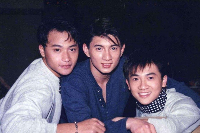 18-191225153004R3.jpg 18-191225153004R3.jpg