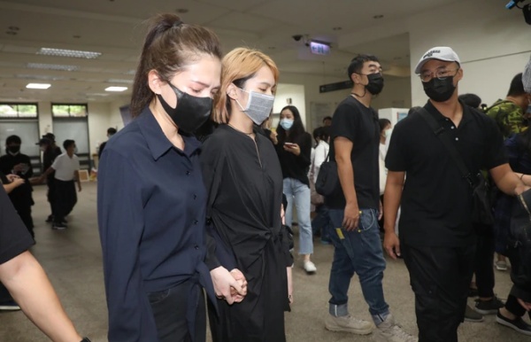 sis_04.jpg sis_04.jpg