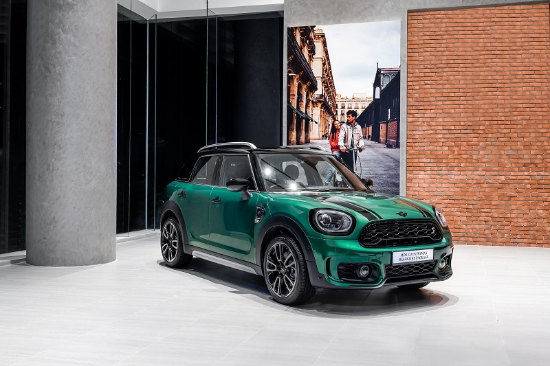 MINI-Malaysia-Introduces-Two-New-MINI-Cooper-S-Countryman-Sports-Variants-(3).jpg