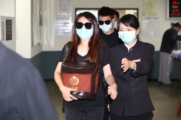 sis_06.jpg sis_06.jpg