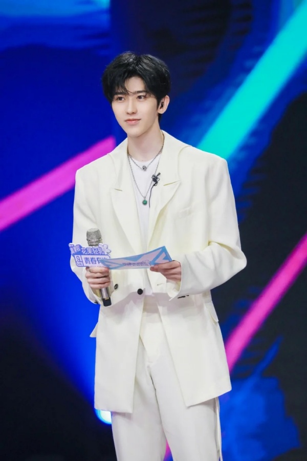 qing_02.jpg qing_02.jpg