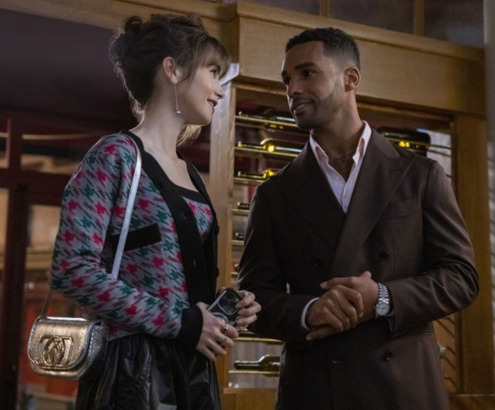 Emily in Paris 第三季千鸟格纹外套