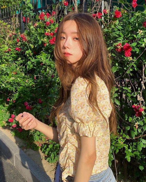 懂得爱和付出的女生