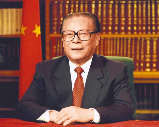 江泽民病逝
