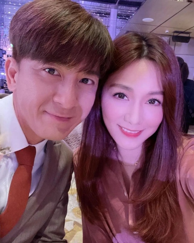 汤洛雯曝婚事“随时发生”