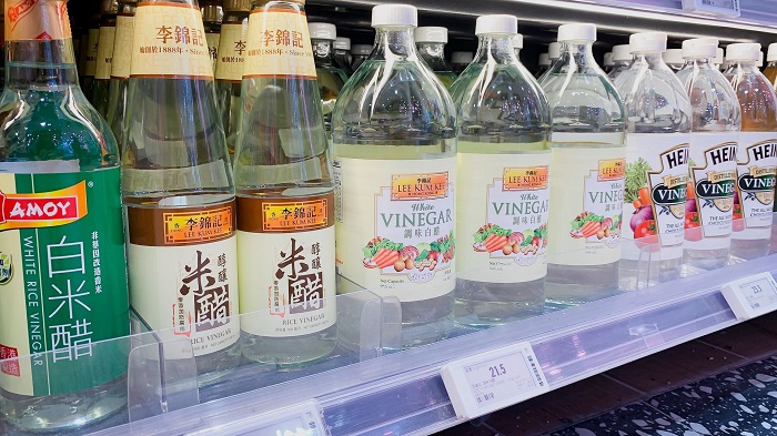超市柜上的醋