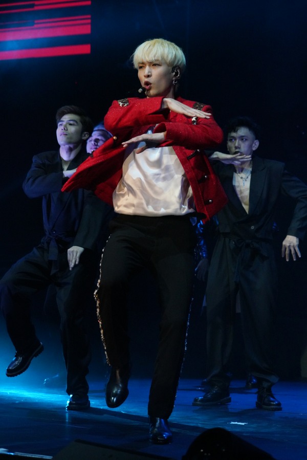 张艺兴大马演唱会