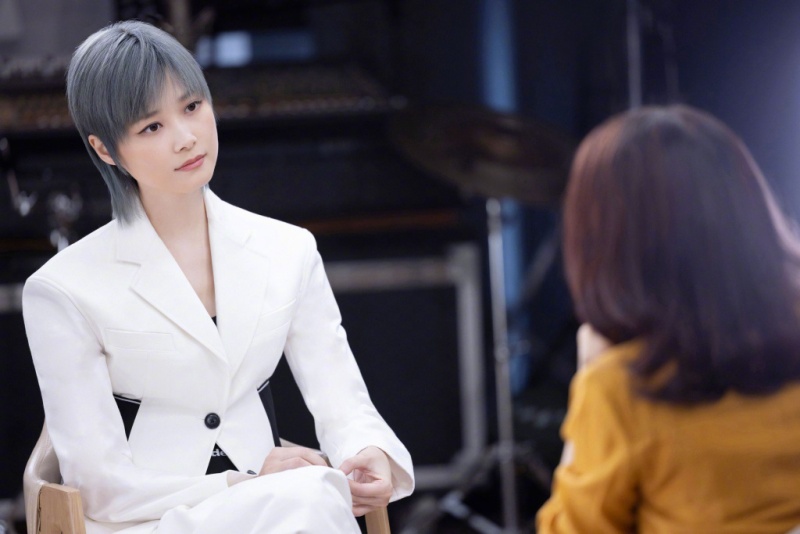 李宇春患强直性脊柱炎