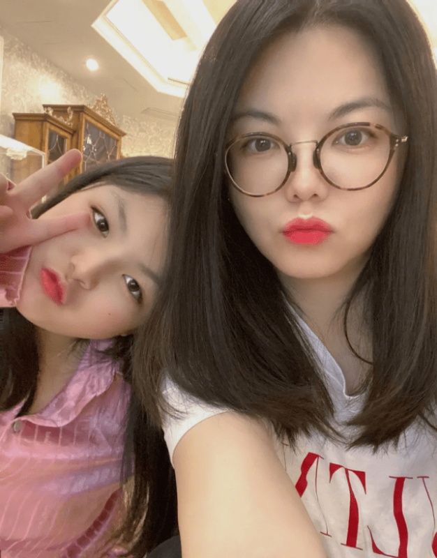 李湘晒王诗龄13岁生日照