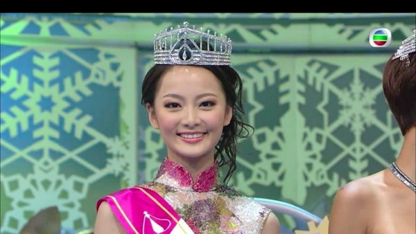 美丽战场拍出选美黑暗面
