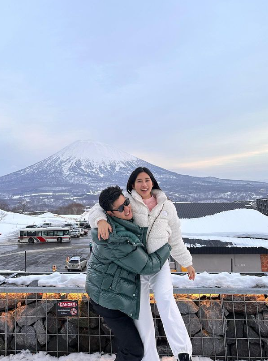 周兴哲宣布老婆怀孕