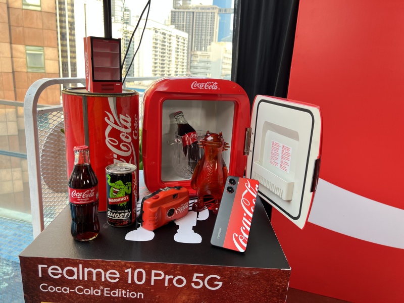realme 10 Pro 5G Coca Cola Edition