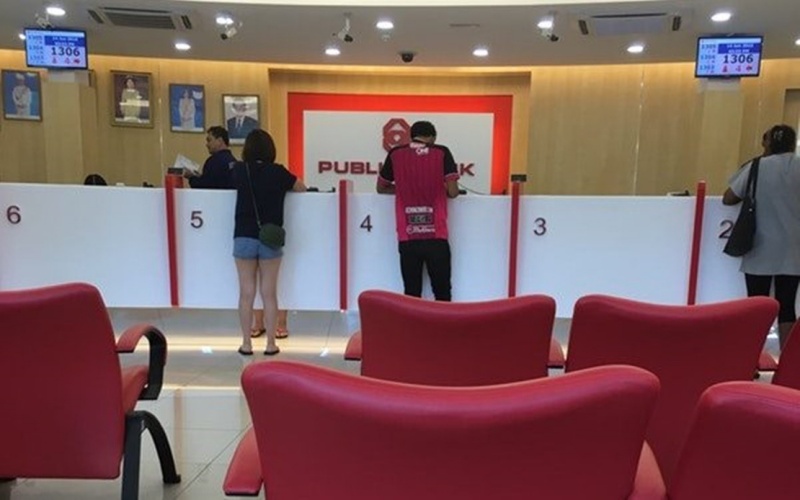 Public Bank Counter