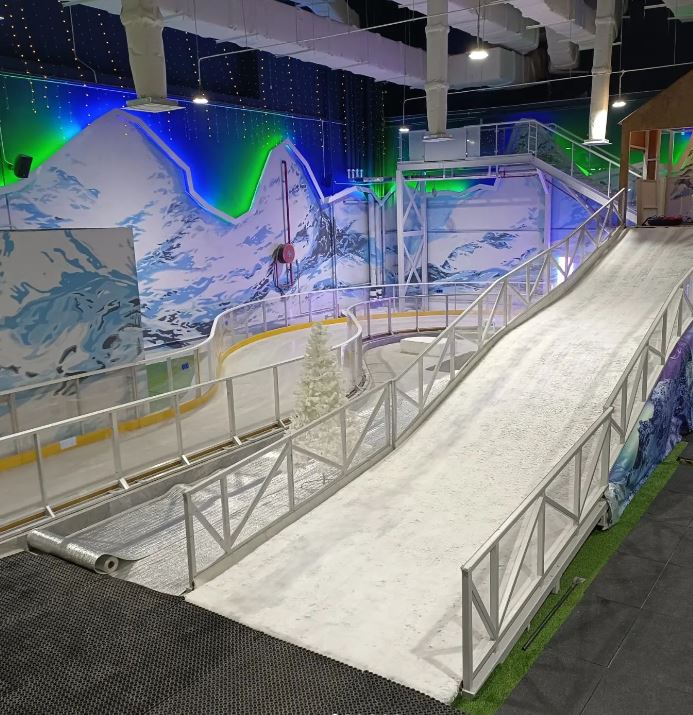 Blue Ice Snow Park
