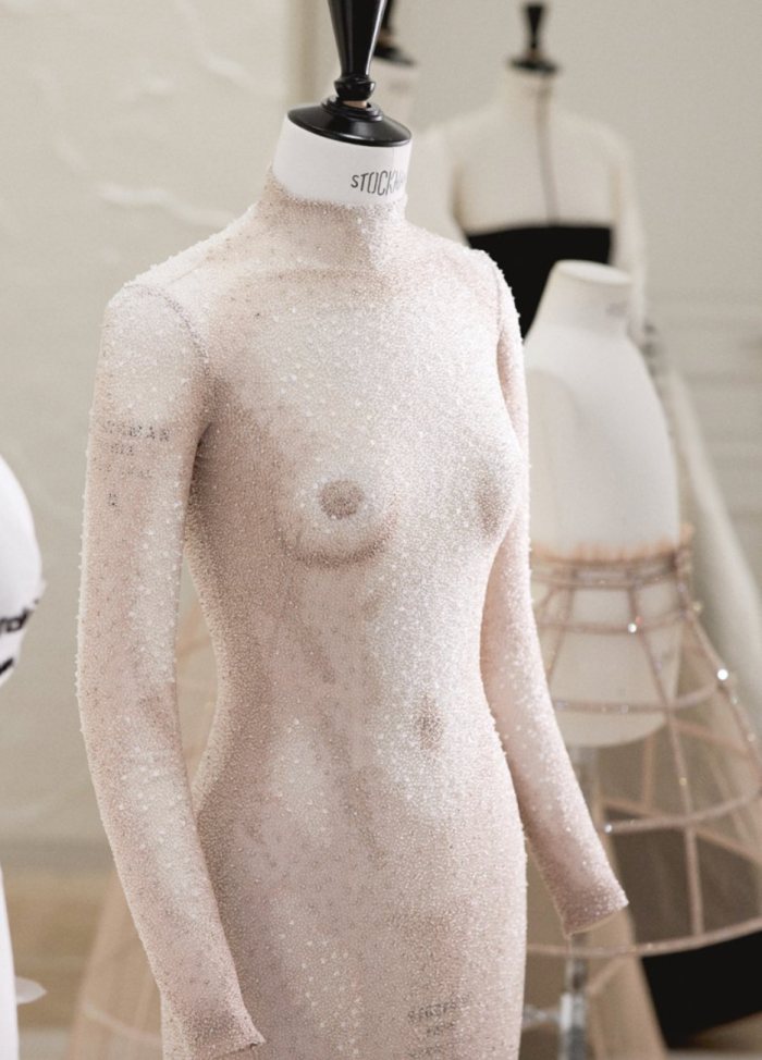 Chiara 裸装礼服细节图