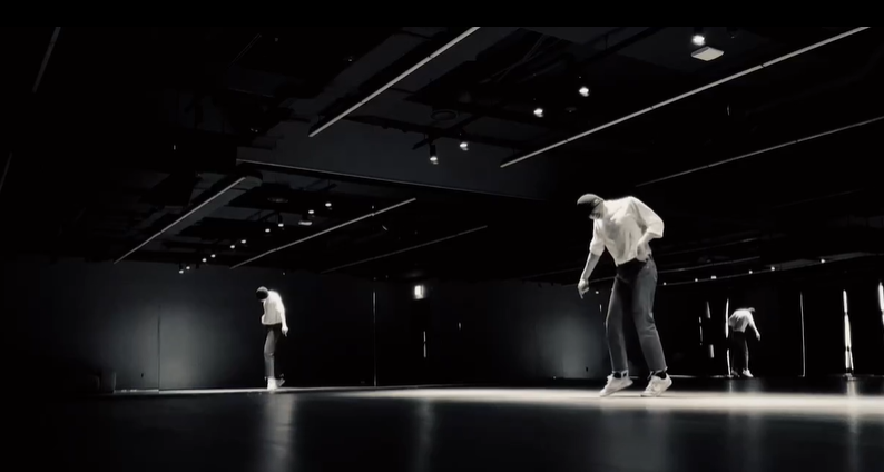 Lucas同框SM公司高层