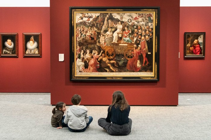 小孩子看展、美术馆