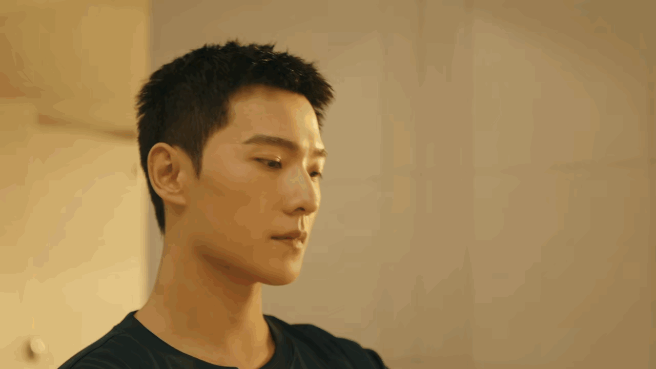杨洋40秒吻戏挨批