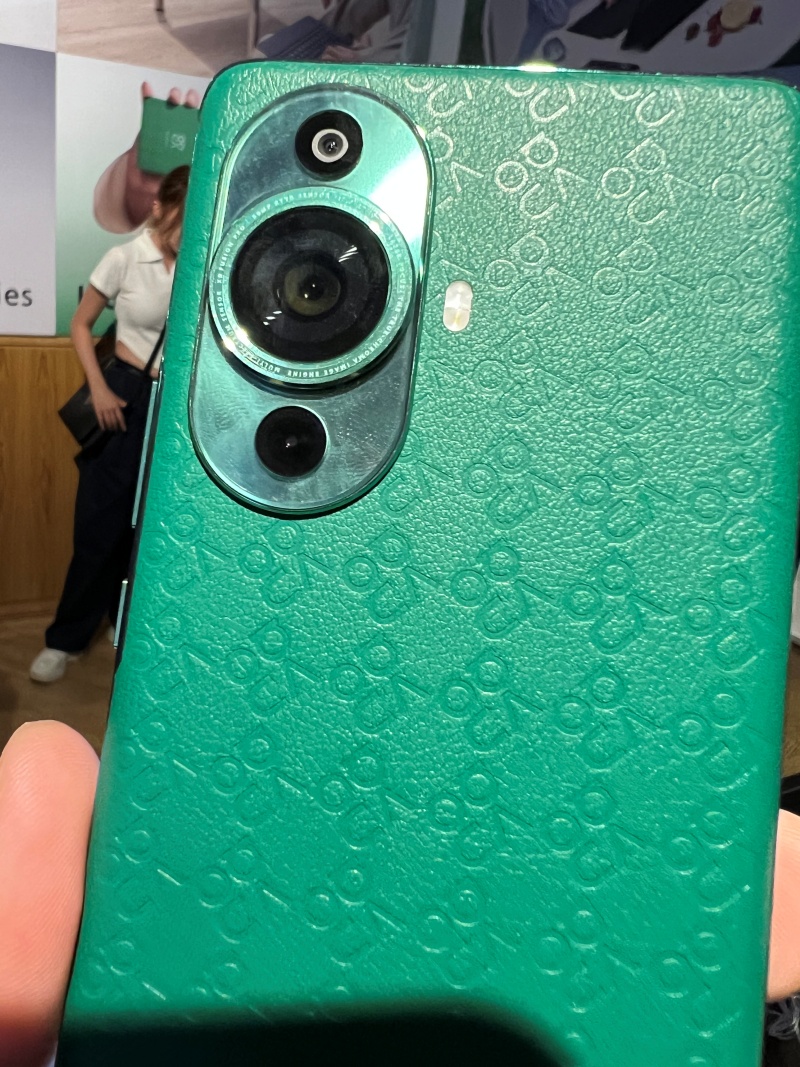 HUAWEI nova 11 Pro Camera
