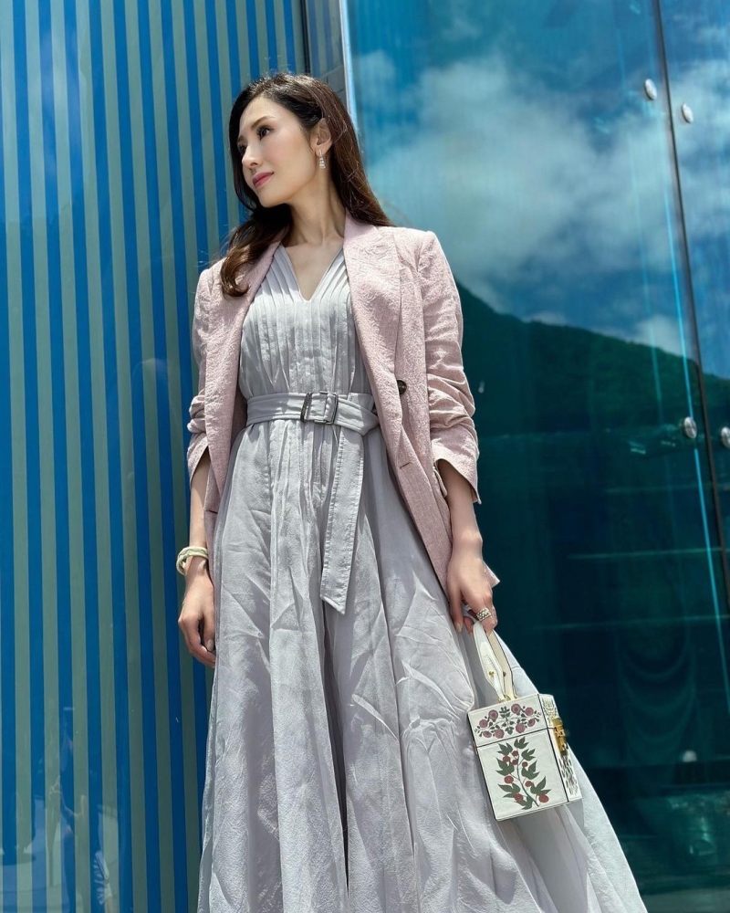李嘉欣晒美照