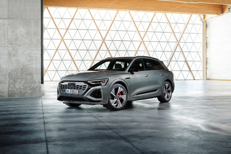 Q8 e-Tron 55