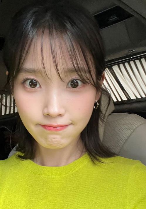 IU