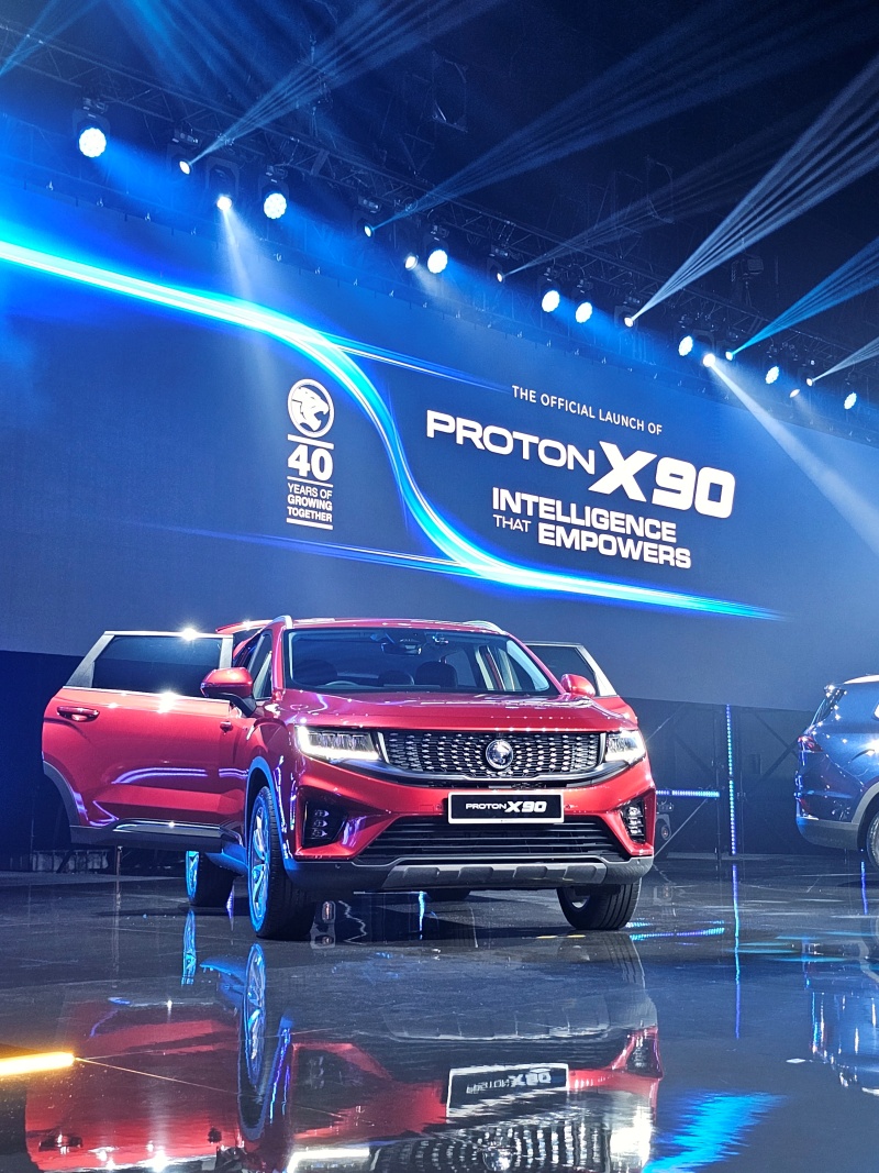 Proton X90 Red