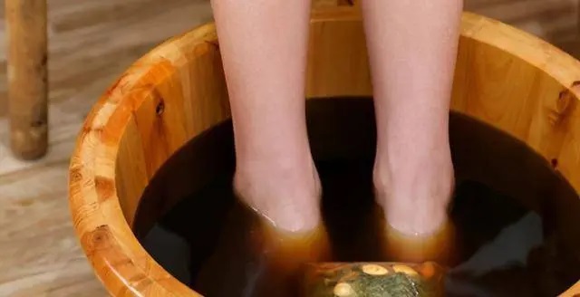 泡脚